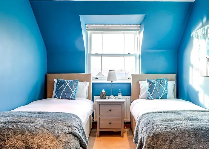 Entire 2 Bed Flat Contractors Families And Relocators