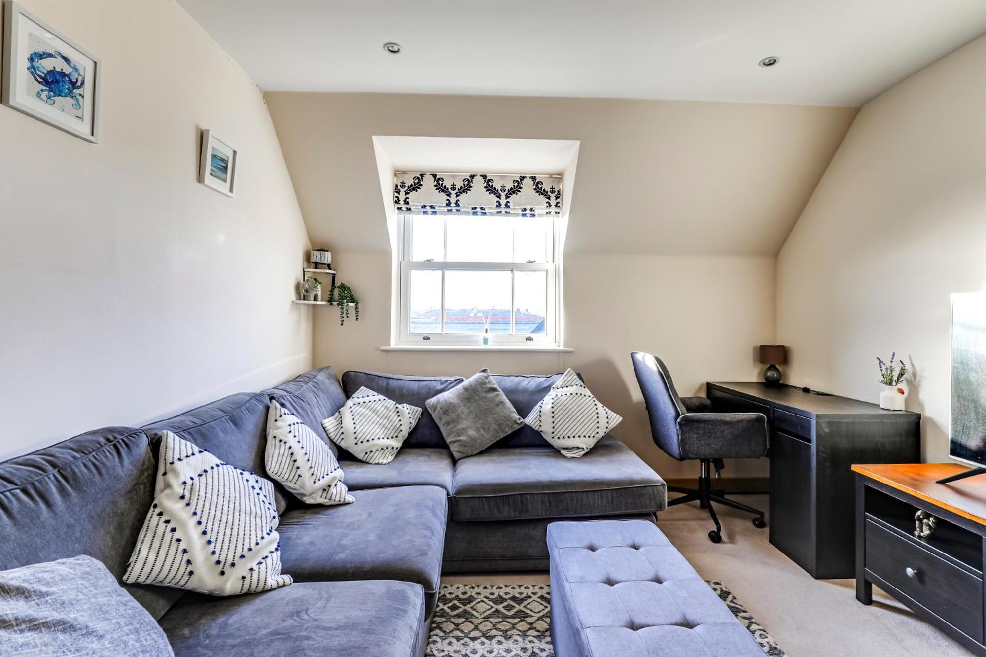 Apartment Entire 2 Bed Flat Contractors Families And Relocators Ware